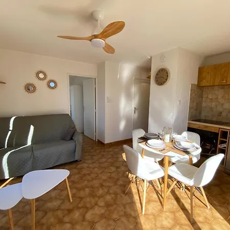Port 2 Ch Terrasses Box Apartment *