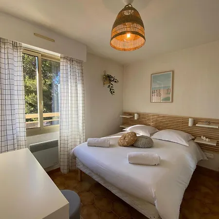 Appartement Port 2 Ch Terrasses Box *