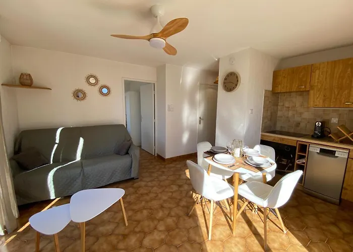 Port 2 Ch Terrasses Box Apartment *